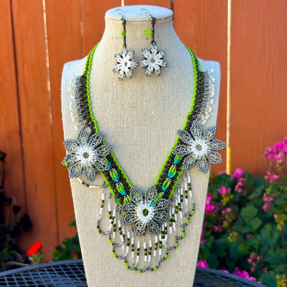 Handmade Chakira bead flower necklace and earrings set